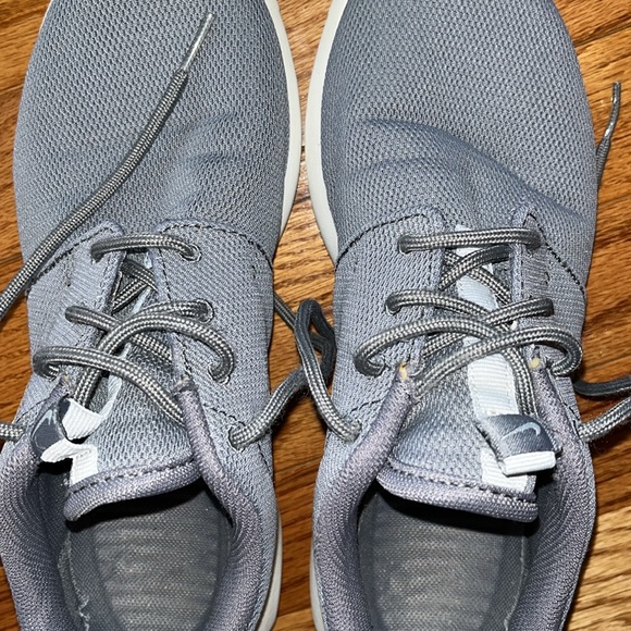 NIKE ROSHE SHOES - Picture 11 of 11